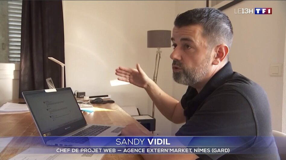 Sandy Vidil avec équipe média et tournage TF1