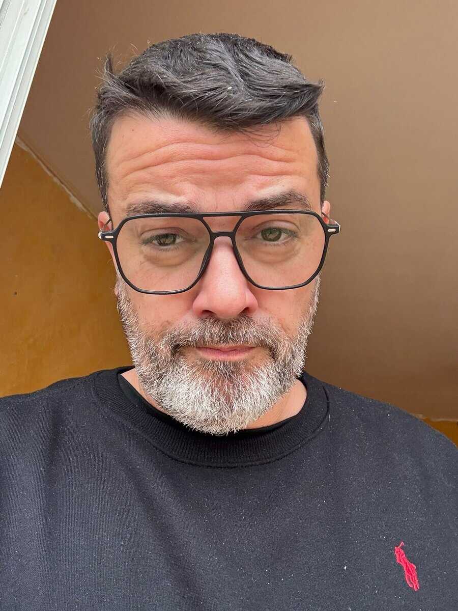 Portrait de Sandy, créateur UGC pour les marques